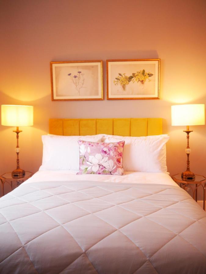 Guestling Hall Hotel Экстерьер фото
